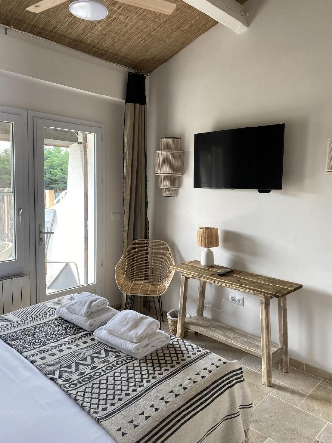 Hotel Du Pont Blanc Saintes-Maries-de-la-Mer Dış mekan fotoğraf