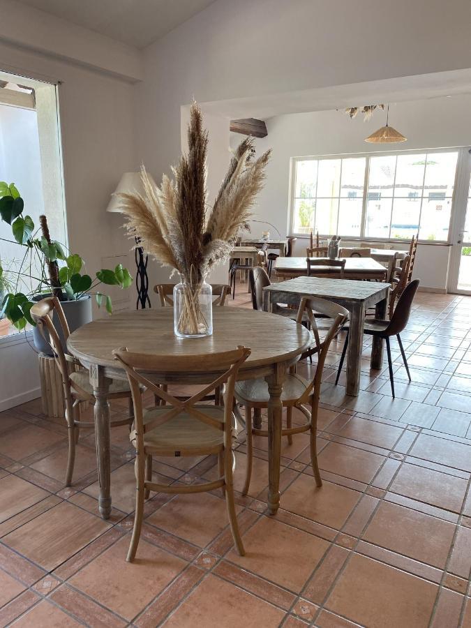 Hotel Du Pont Blanc Saintes-Maries-de-la-Mer Dış mekan fotoğraf