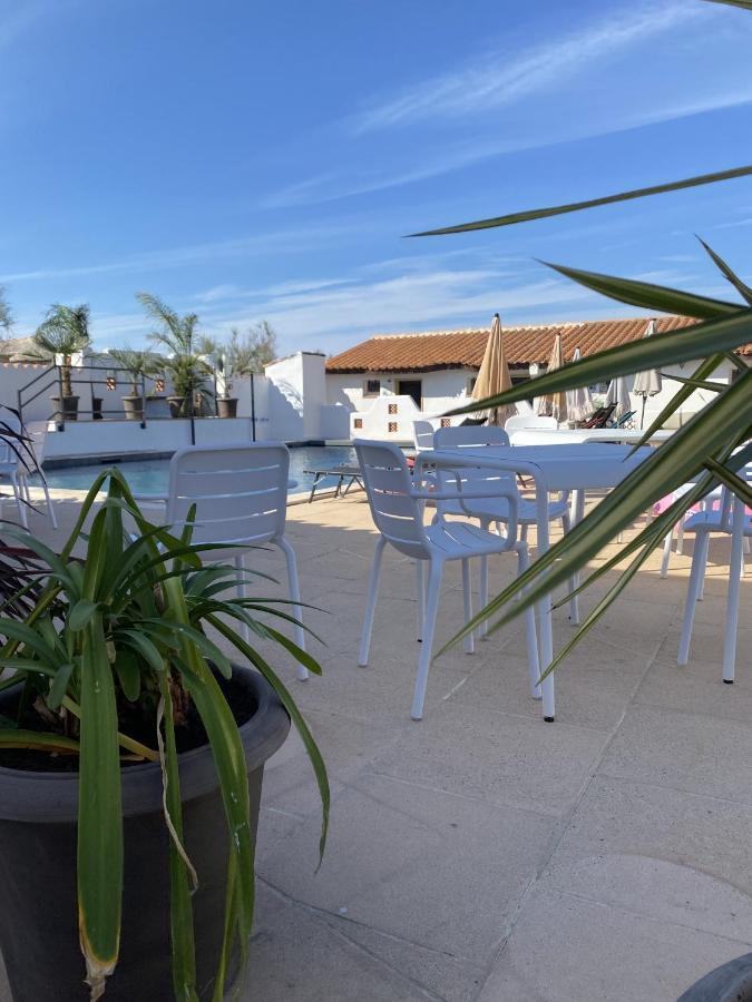 Hotel Du Pont Blanc Saintes-Maries-de-la-Mer Dış mekan fotoğraf