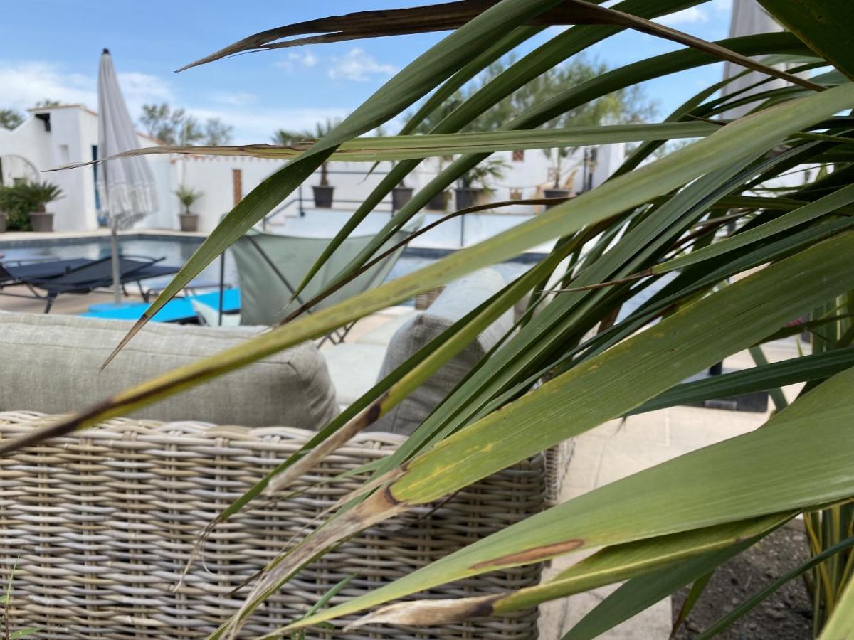 Hotel Du Pont Blanc Saintes-Maries-de-la-Mer Dış mekan fotoğraf